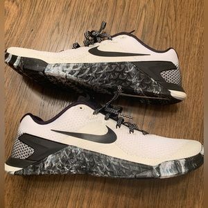 Men’s Nike Metcon 4 Training Shoes (Size 9)